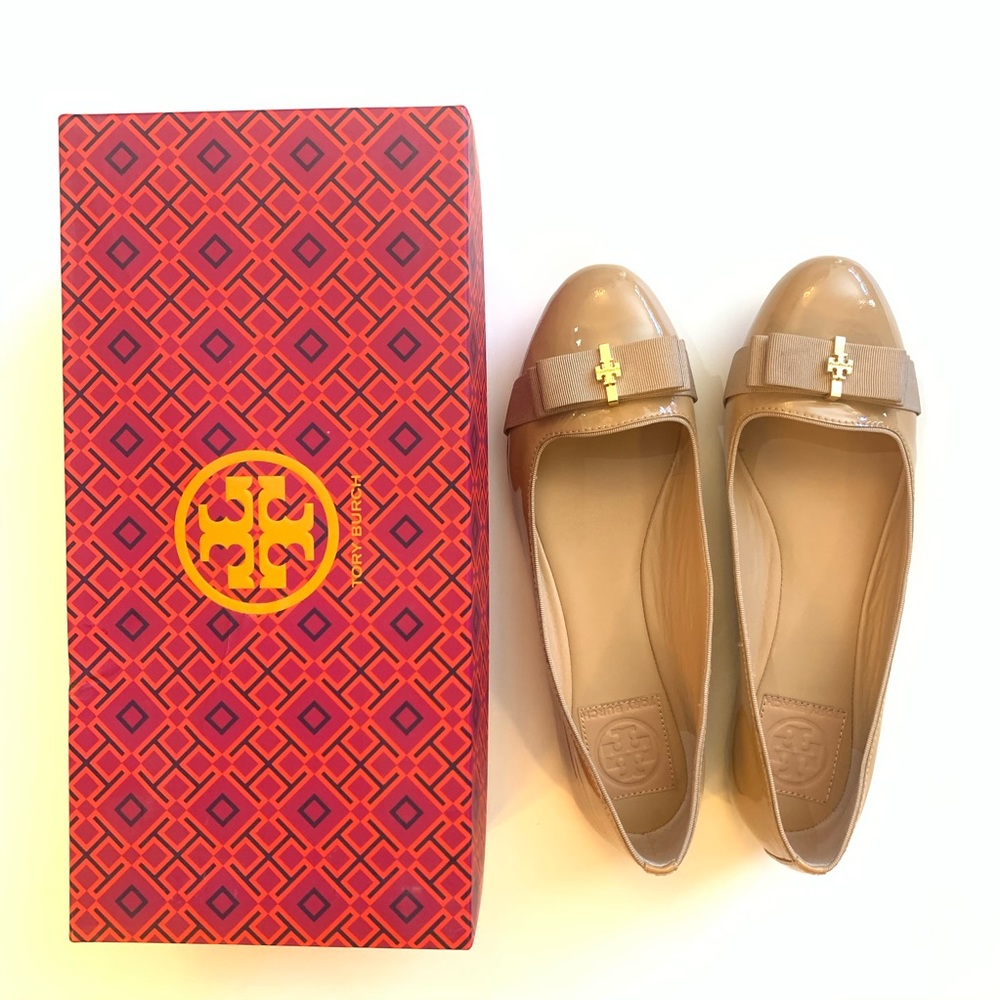 Tory Burch nude patent flats